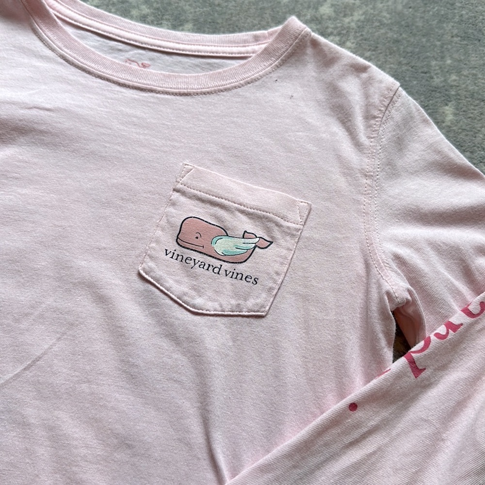 VINEYARD VINES LONG SLEEVE KIDS LIMITED EDITION VALENTINES T SHIR… - Picture 6 of 9